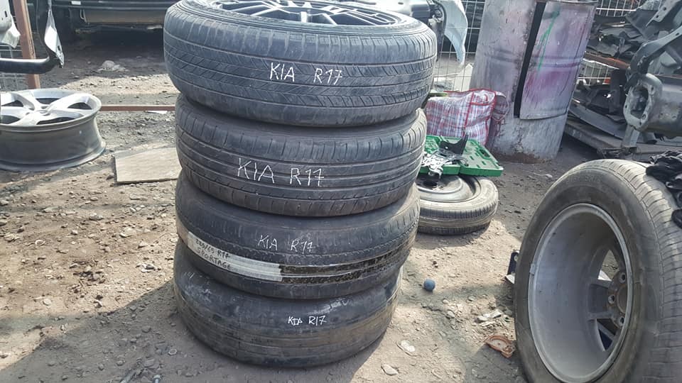 JUEGO DE AROS MAS LLANTAS KIA SPORTAGE 2010